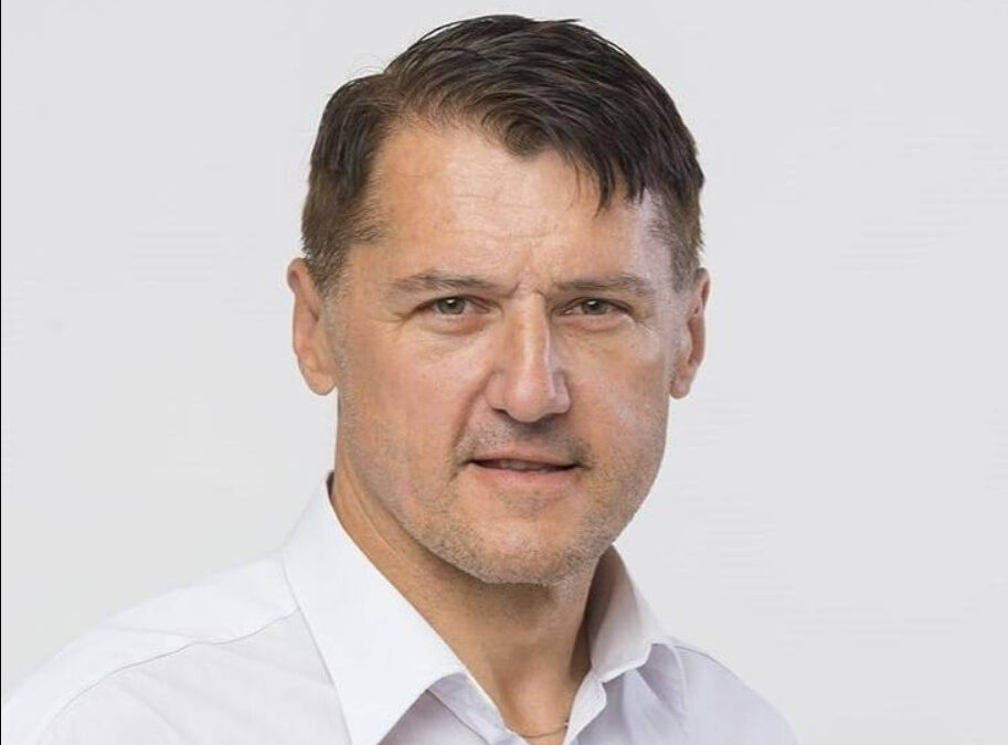 Štefan Bieľak: ,,Ľudia sú zábudliví, a ak chýba prísna spätná väzba vo voľbách, tak krajina sa nepohne dopredu.”